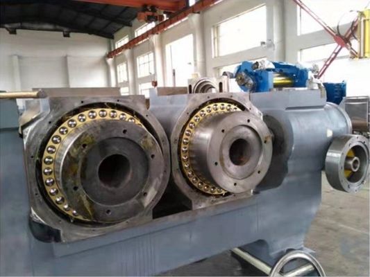 XK-560 Rubber Mixing Mill Machine 90Kw Open Mill Rubber Mixing
